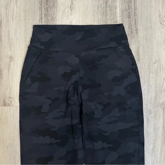Lululemon Align Jogger 28" Black Camo Size 6 - Picture 3 of 5